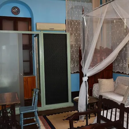 Cunda Zehra Teyzenin Evi Konukevi 3*