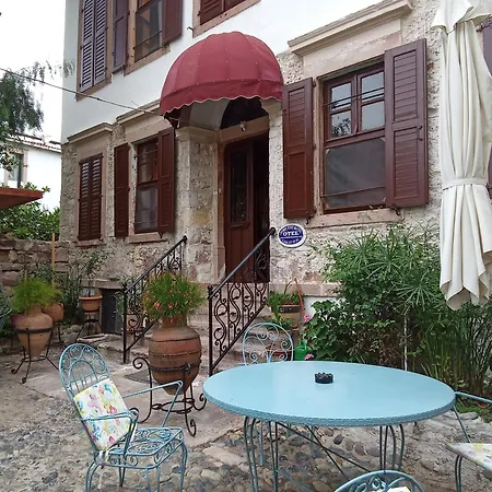Cunda Zehra Teyzenin Evi Konukevi Ayvalı
