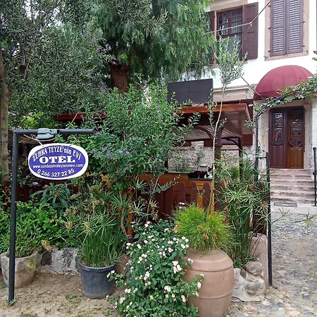 Konukevi Cunda Zehra Teyzenin Evi