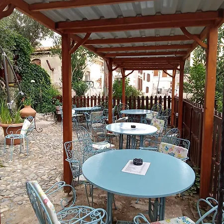 Cunda Zehra Teyzenin Evi Konukevi Ayvalı