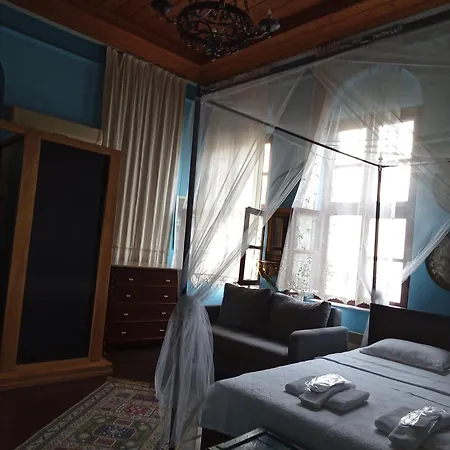 Cunda Zehra Teyzenin Evi Konukevi Ayvalı