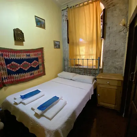 Cunda Zehra Teyzenin Evi Konukevi 3*