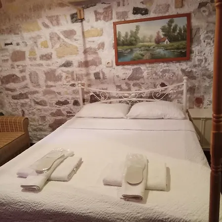 Cunda Zehra Teyzenin Evi 3*