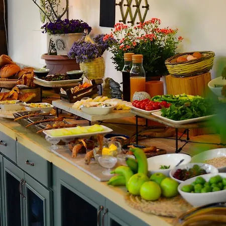Konukevi Cunda Zehra Teyzenin Evi 3*