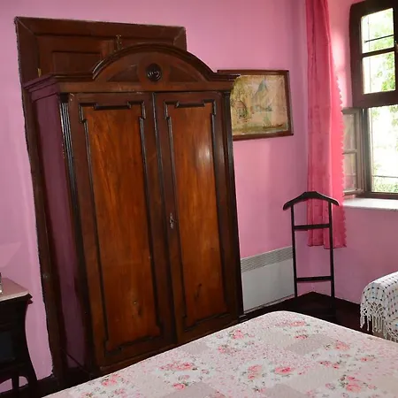 Konukevi Cunda Zehra Teyzenin Evi Ayvalı